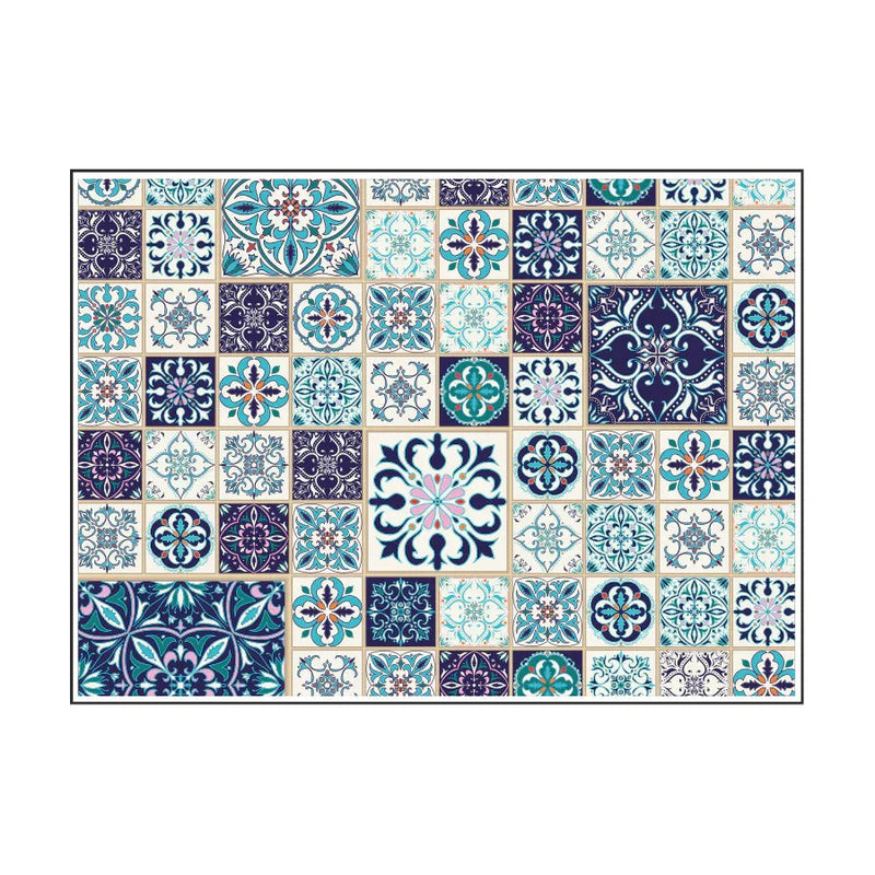 Toalhas de Mesa Offset Impressas Decoradas com padrão Azulejos Lisboa em cores vibrantes e detalhes decorativos.