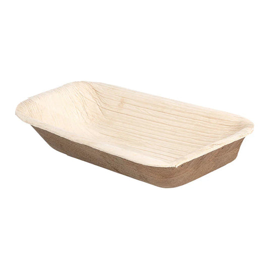 Bandeja Pequena de Folha de Palmeira Areca em formato barco com dimensões de 7x12x2,5cm.