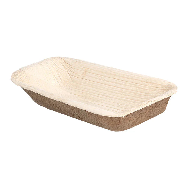 Bandeja Pequena de Folha de Palmeira Areca em formato barco com dimensões de 7x12x2,5cm.