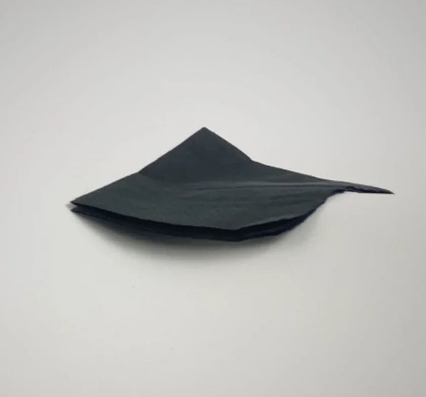 Guardanapos de Papel Pretos 22x22cm Renova Black Label | 1080un, papel tissue preto, suave e absorvente.