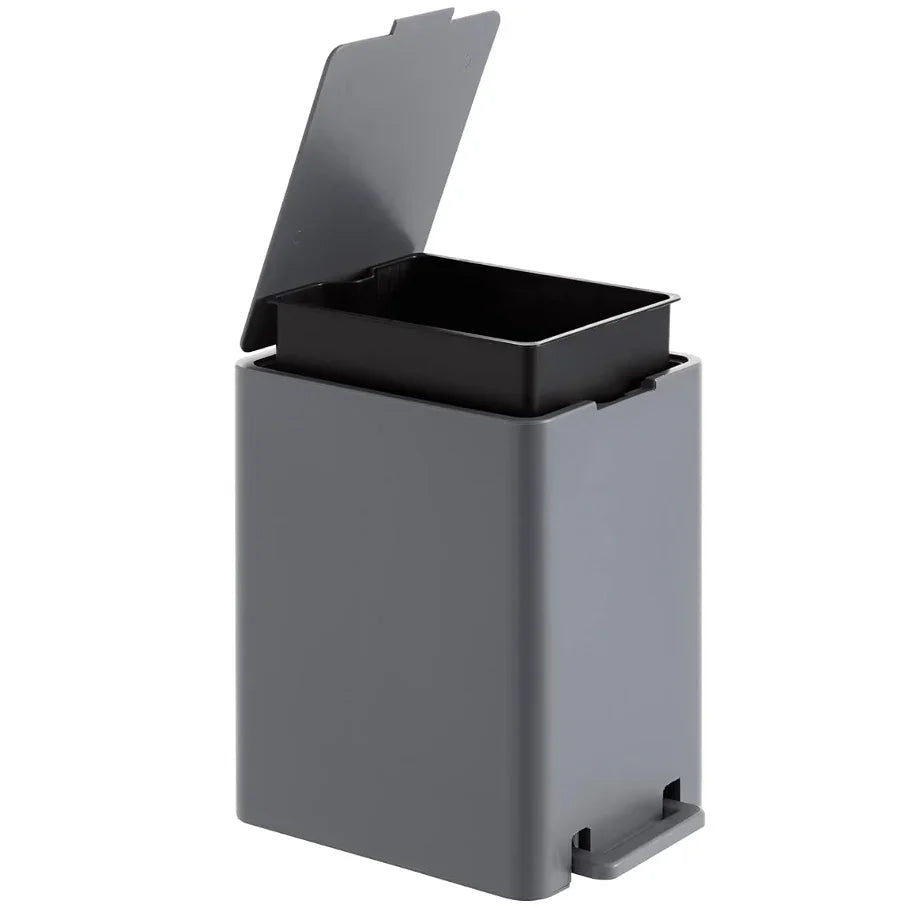 Balde do Lixo Pequeno com Pedal Cinzento, design compacto e funcional, ideal para wc's e escritórios.
