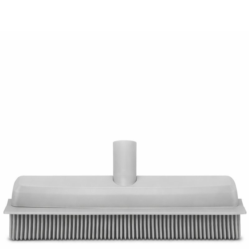 Vassoura de Borracha Profissional da DELFI com rodo lateral, ideal para limpeza de interiores.