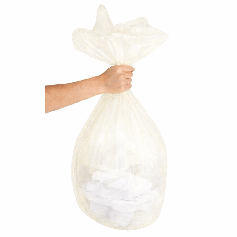 Sacos do Lixo Transparentes em Rolo 120L cheios, sendo segurados por uma mão.