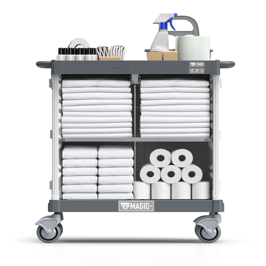 Carrinho Serviço Housekeeping TTS com toalhas limpas e produtos de higiene para hotelaria.