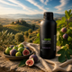 Essência Nebulizadora Tuscan Fig de 1000ml em ambiente natural, com figos frescos e paisagem toscana ao fundo.