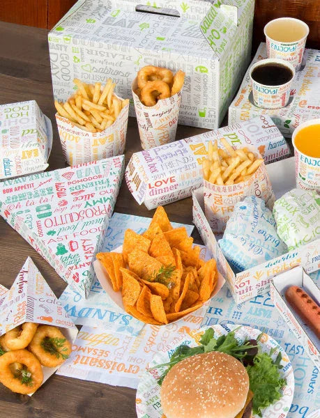 Copo de Cartão Impresso 360ml com várias opções de alimentos em embalagens coloridas e divertidas.